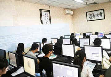 郑州清新教育 专业计算机技术培训，赋能数字化未来